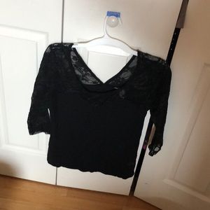 V neck lace sleeve shirt